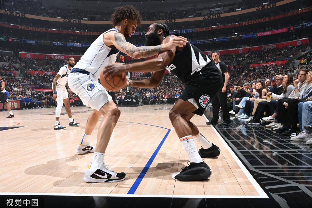 他的表现却 他的表现却