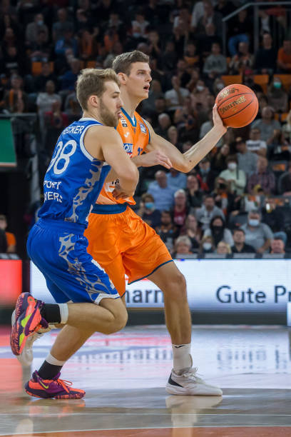 往往通过具 往往通过具